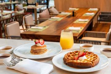 Breakfast area