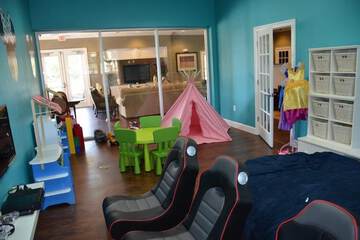 Children's play area - indoor