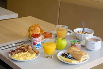 Breakfast buffet