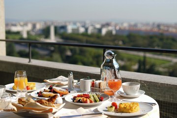 Room service - dining