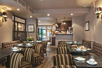 Breakfast area