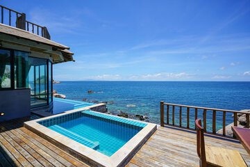 Beach/ocean view