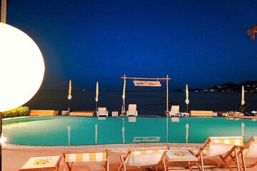 Sundeck