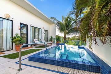 Rooftop pool