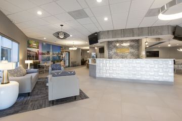 Hotel Interior 6 of 29