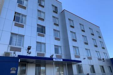 Days Inn by Wyndham Brooklyn Borough Park