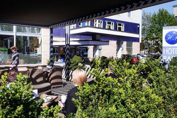 Cafe