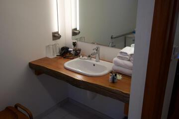 Photo 32