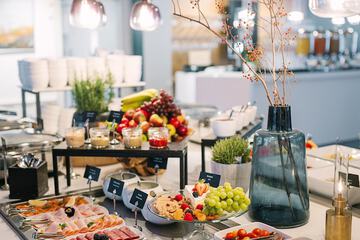 Breakfast buffet