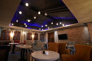 Coffee shop