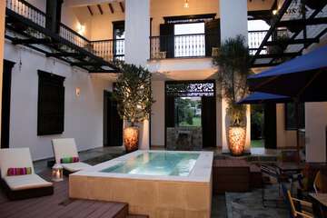 Indoor spa tub