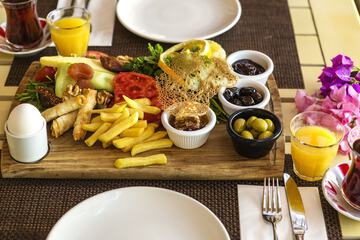 Breakfast meal