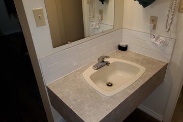 Bathroom sink