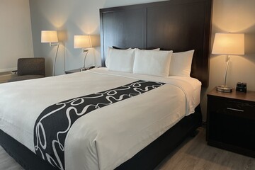 Room 43 of 81