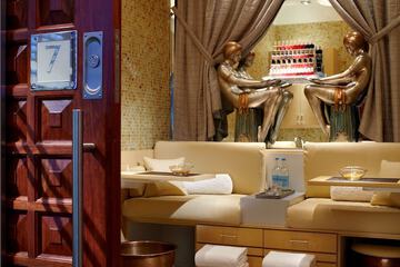 Nail salon