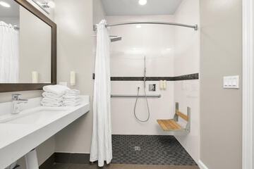 Room 15 of 31