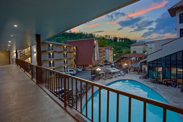 Sundeck