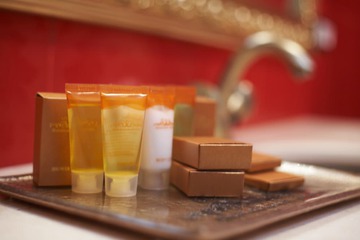 Bathroom amenities