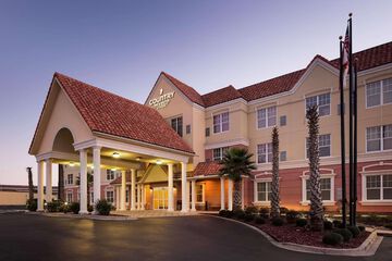 Country Inn & Suites by Radisson Crestview, FL