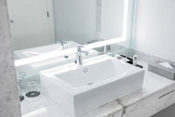 Bathroom sink