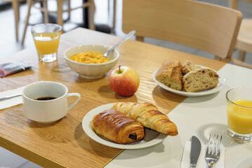 Breakfast buffet