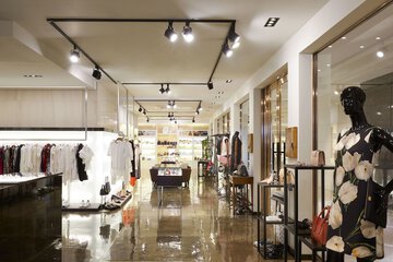 Shopping mall