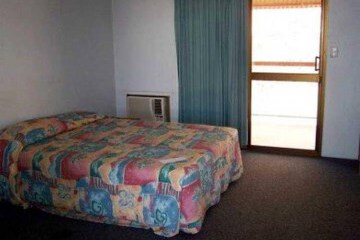  Heavitree Gap Outback Lodge 21