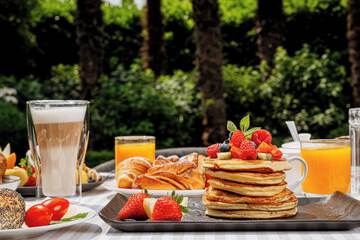 Breakfast meal