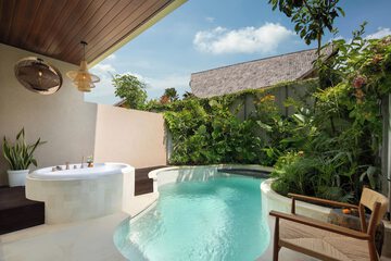 Private pool
