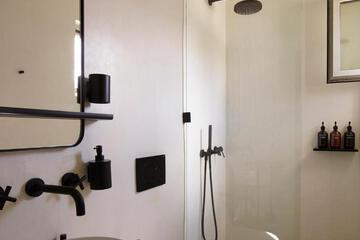 Photo 33