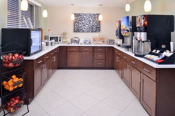 Breakfast/Coffee Service 34 of 37