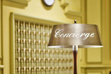 Concierge desk