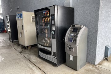 Vending machine