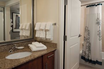 Room 16 of 39