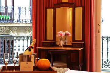 Room amenity