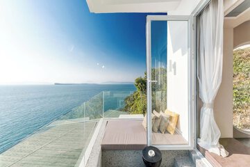 Beach/ocean view