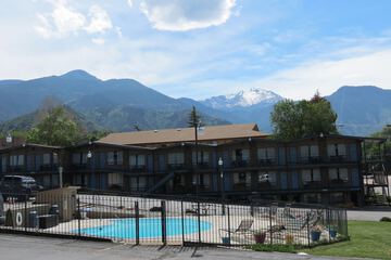 Silver Saddle Motel