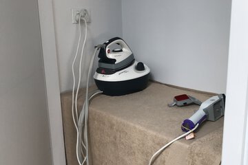Iron/ironing board