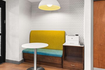 Business Center 41 of 41