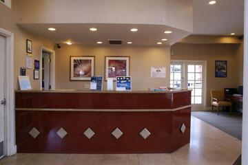 DAYS INN AND SUITES SEAWORLD AIRPORT 13