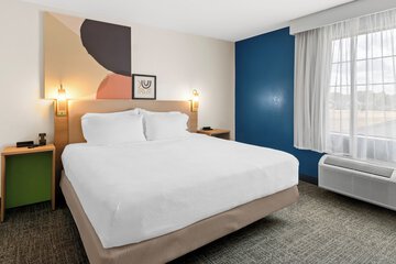 Room 13 of 34