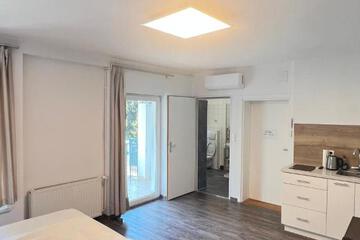 Photo 37