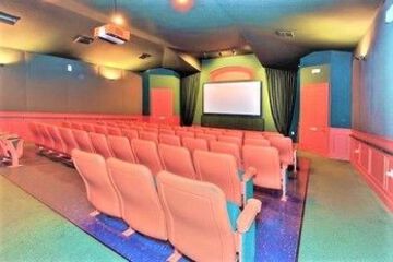 Theater Show