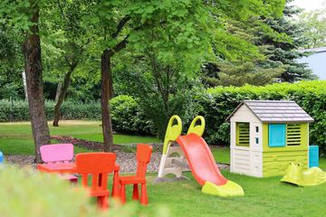 Children's play area - outdoor