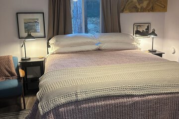 Room 28 of 65