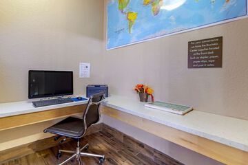 Business Center 54 of 55