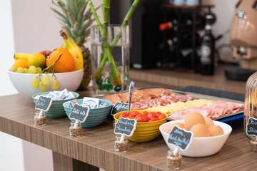 Breakfast buffet