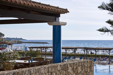 Snack bar