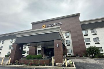 La Quinta Inn and Suites by Wyndham Cincinnati North
