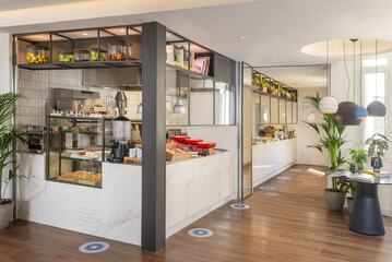 Breakfast buffet